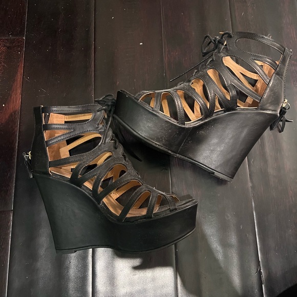 Sold - Picture 4 of 4